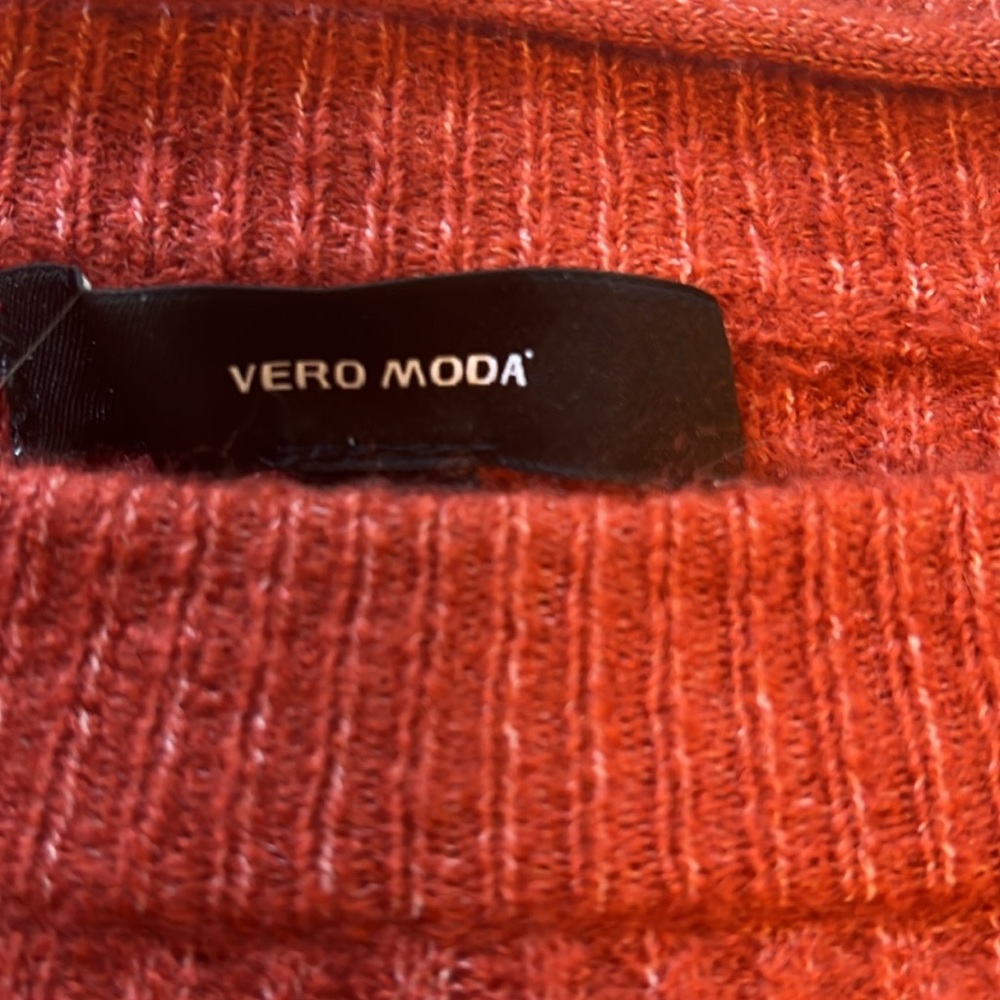 Vero Moda Rust Sweater - Picture 2 of 6